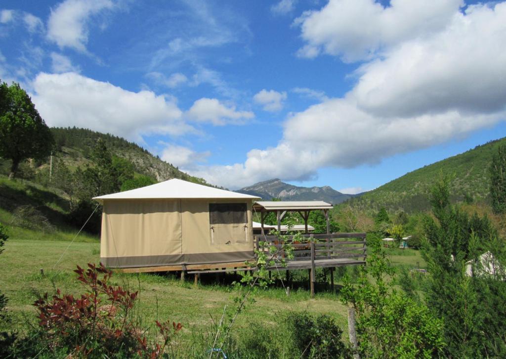 Le Moulin Bed & Breakfast Pradelle Luaran gambar